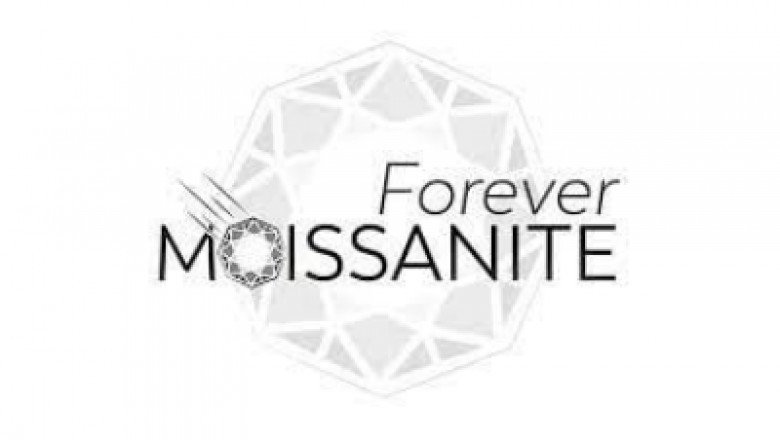 Moissanite Pear Engagement Ring is a Reflection of Commitment for Life time