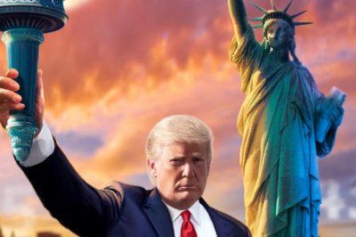 Donald trump launches NFT collection of 45,000 Tokens and they sell out in one day .