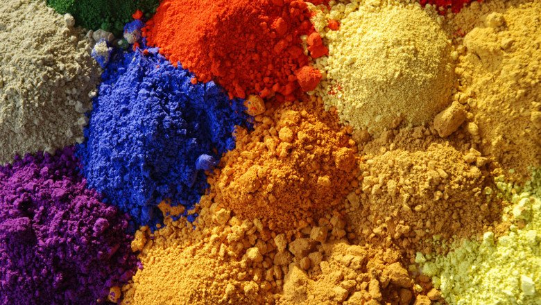 The Chemical Composition And Crystal Structure Of Pigments Determine Their Color