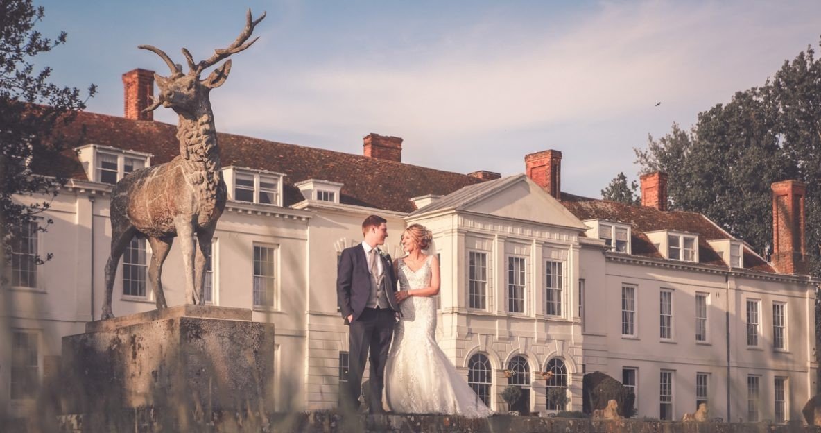 Now Hiring Top Affordable Wedding Photographers Is Easy