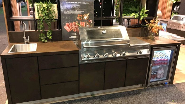 Outdoor BBQ Kitchen And Furniture