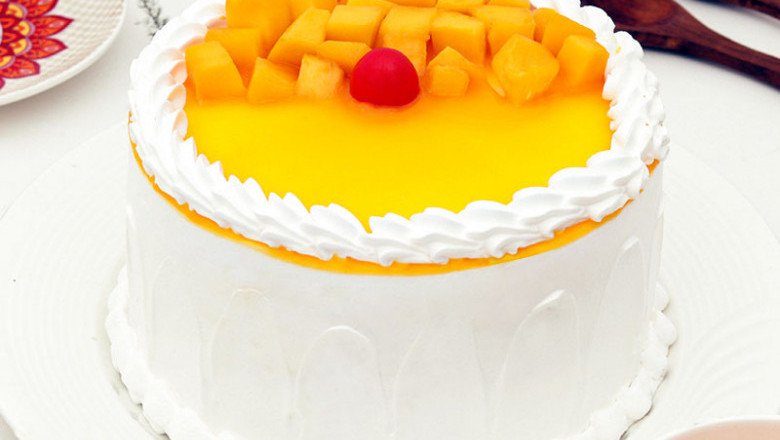 Delicious Online Flavored Cake Delivery in Delhi