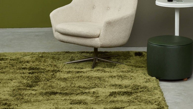 Add a Little Sparkle Into Your Living Room by Adding a Glitter Rug