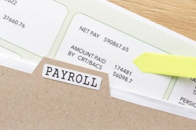 5 Core Things to Consider before Hiring any Payroll Services