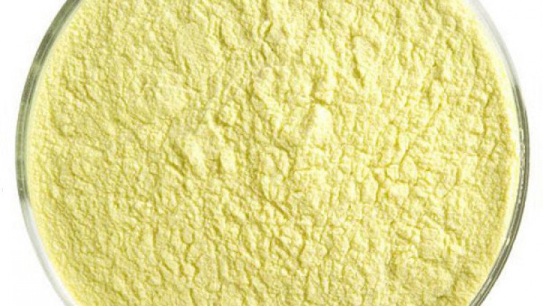 What is the use and synthesis method of 2-aminothiazole?
