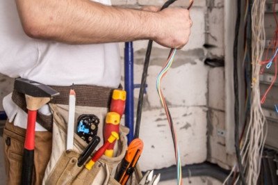 Become an Electrician: It's Recession-Proof - Continuing Education