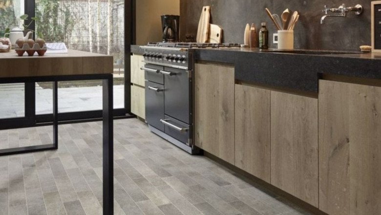 Want to give your kitchen area an aura of style and charm? Buy Grey Kitchen Lino!