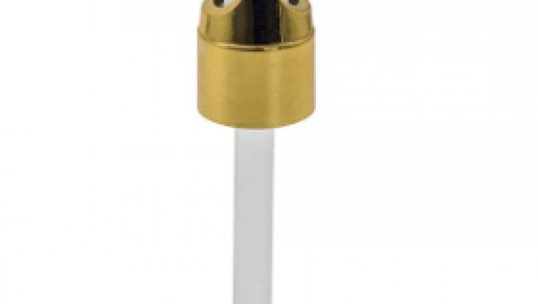 Do you know what role the dropper plays in cosmetic packaging?