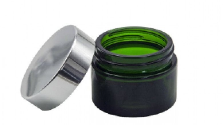 Why do you use glass bottles for cosmetic packaging?