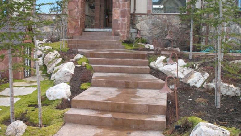 Why you should consider landscaping design services for your home