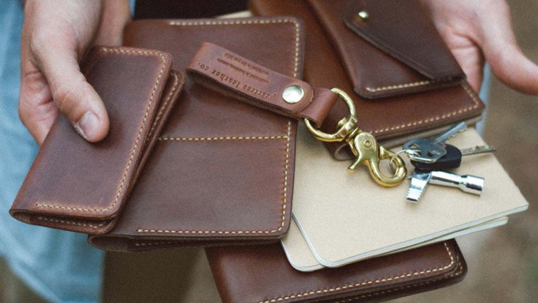 Generally Speaking, Leather Goods Refer To Bags, Wallets And Other Leather Accessories, But Not To Leather Furniture