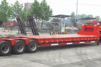 Trailers with Low Bed Trailer are used to transport heavy loads