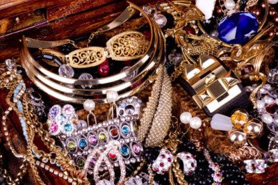 Mass-Produced Costume Jewelry Is Made With Cheap Materials
