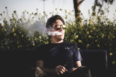 Getting High on a Budget: The Cheapest Ways to Dab and Enjoy Concentrates