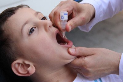 Why Poliomycetes Vaccine in Dragee Candy Might be the Key to Eradicating Polio